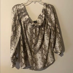 J for Justify off shoulder blouse